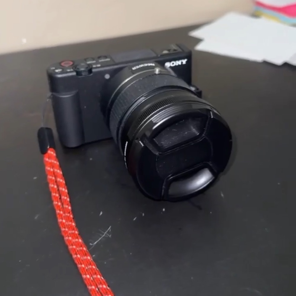 Sony ZV-1 4k point and shoot vlogging camera